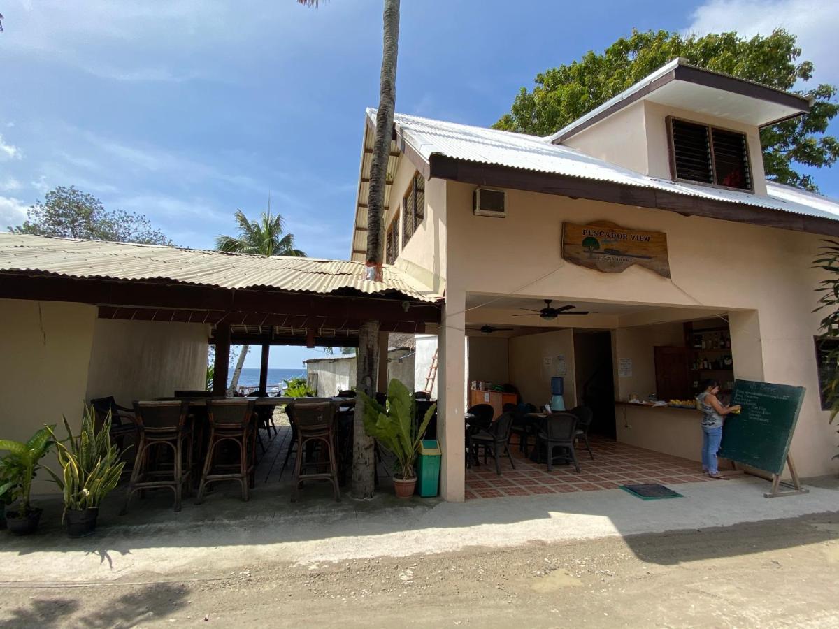 Pescador View - Beachfront & Nearby The Ocean Hostels & Restaurant Moalboal Extérieur photo