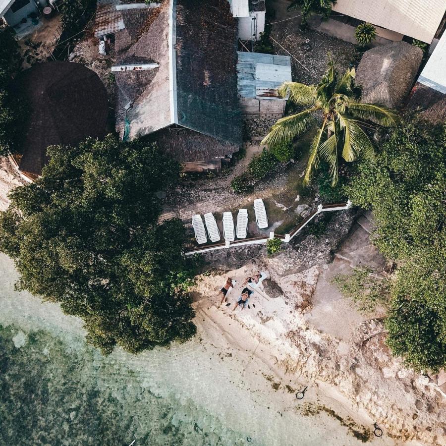 Pescador View - Beachfront & Nearby The Ocean Hostels & Restaurant Moalboal Extérieur photo