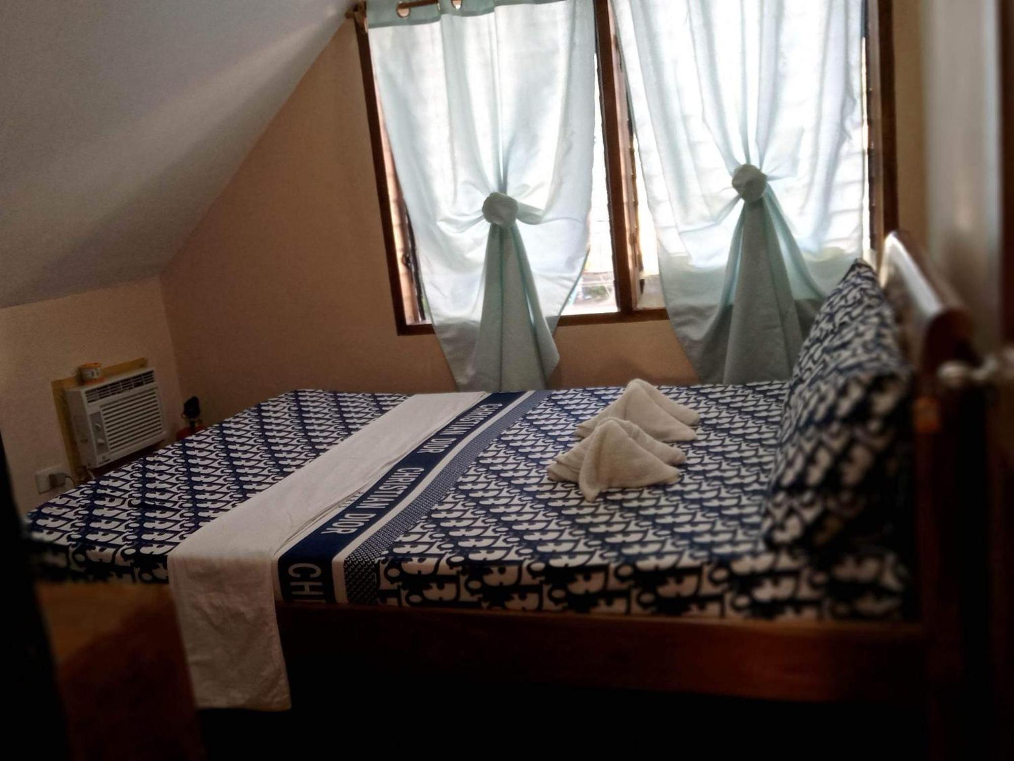 Pescador View - Beachfront & Nearby The Ocean Hostels & Restaurant Moalboal Chambre photo